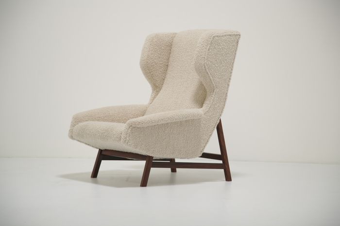 Vintage Sculptural Boucle Wingback Model 877 Armchairs by Gianfranco Frattini for Cassina, Italy, 1950s