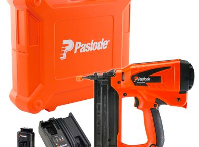 Paslode IM50 F18 Straight 18 Gauge Finish Nail Gun Kit - New
