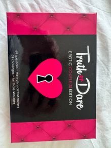 Erotic couples game