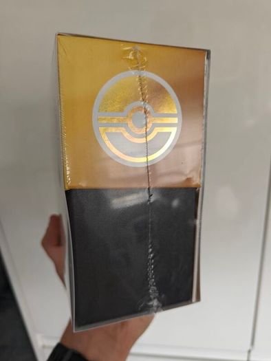 Pokemon 30th Anniversary ETB