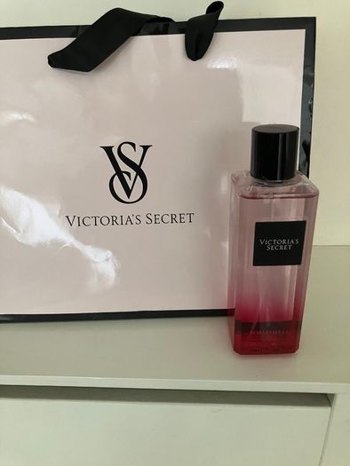 New Victoria Secret's Bombshell Fragrance Mist 250ml
