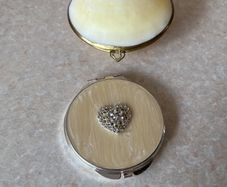 Clamshell Trinket Jewelry Box/Purse  & Roynd Picket compact dual mirror