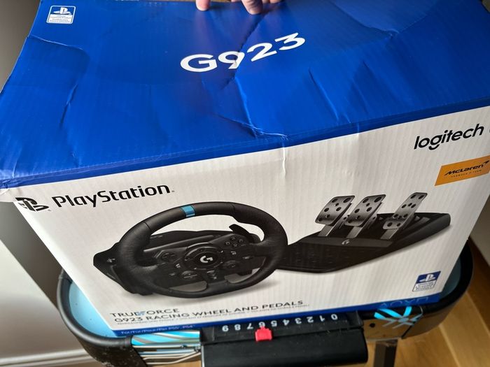 Logitech G923 steering wheel and pedals