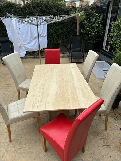 kitchen table and chairs