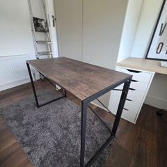 office chair + desk