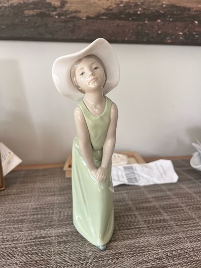 Lladro Figurine