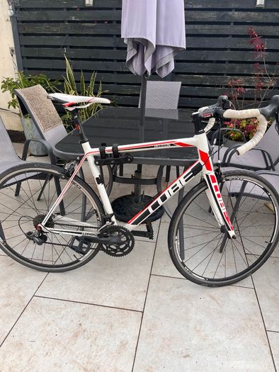 Cube Peloton road bike - white and red