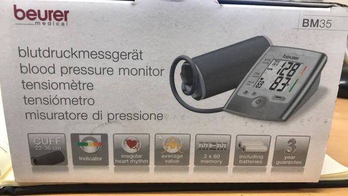 Blood Pressure Monitor with Arm Pad Speaking Type