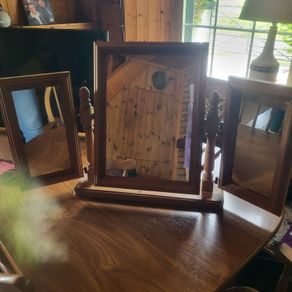 Dressing table/ Vanity mirror