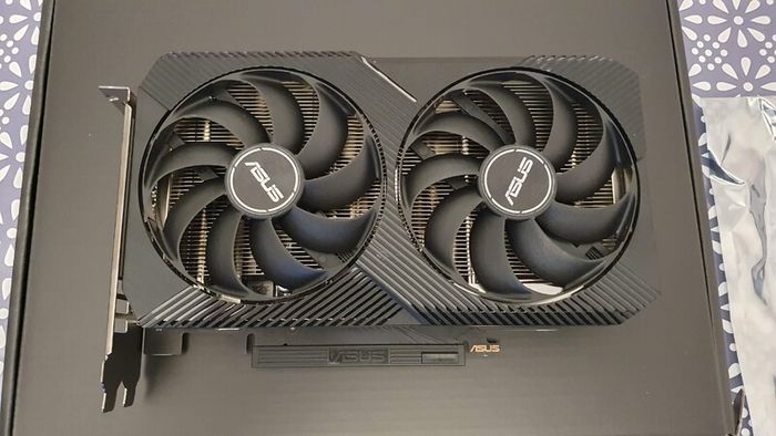 Like New ASUS Dual RTX 3060 12GB, Barely Used