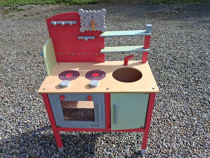 free play kitchen