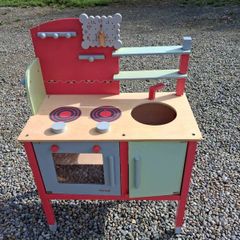 free play kitchen