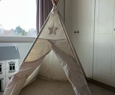 Cream and gingham teepee tent