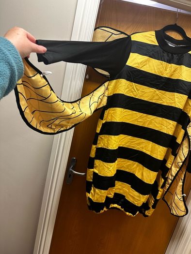 Bee fancy dress costume size 2XL about size 18