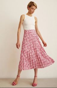 Pleated skirt
