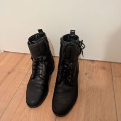 Clarks boots