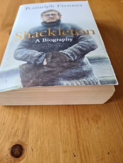 Shackelton A Autobiography. By Ranulph Fiennes. Large Volume Book 402 Pages.