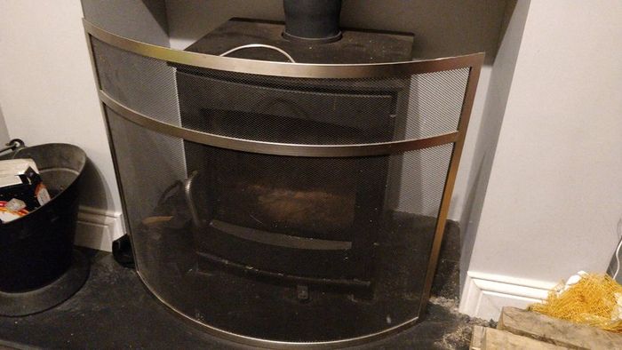 Heavy duty bow shaped firescreen / fireguard