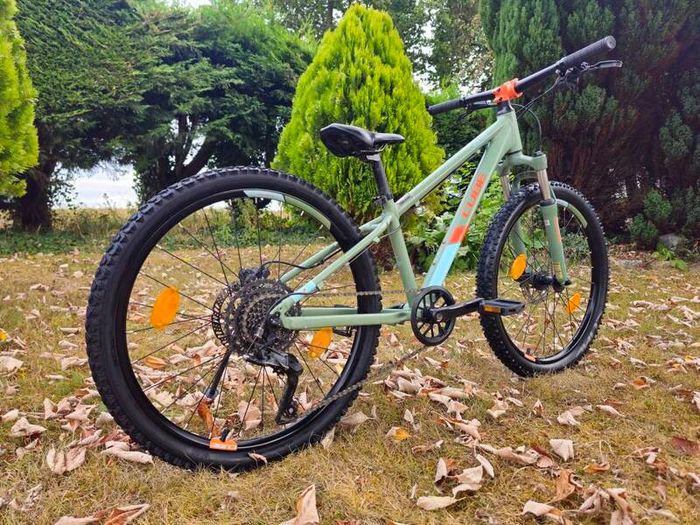 CUBE Acid 240 Disc kids bike. Cycle