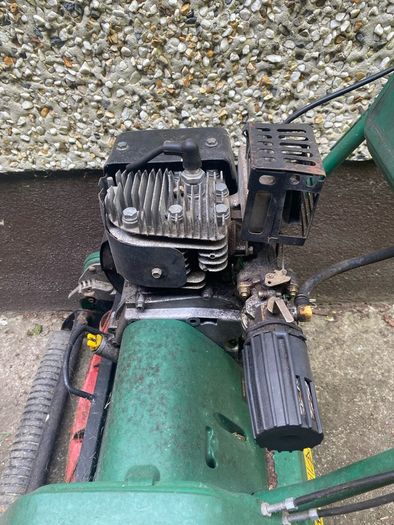 Qualcast classic 35s cylinder lawnmower