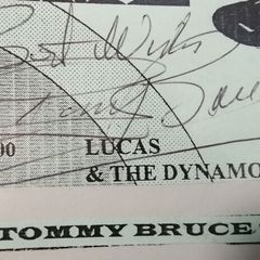 Autographs music