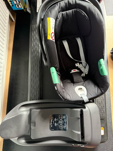 Newborn Car Seat Cybex Aton B2 i-Size (R129) + ISOFIX Base