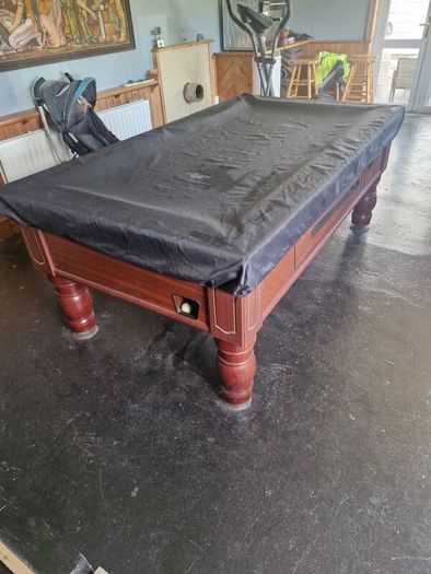 Pool Table and accessories
