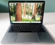 Apple MacBook Pro 13 inch 2019