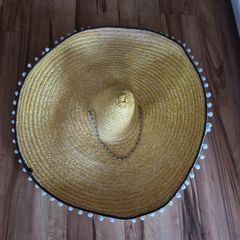 Sombrero hat 30inches diameter