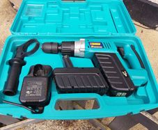 Battery drillfor parts or repair