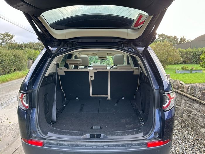 2017 Land Rover Discovery Sport HSE 7 Seater