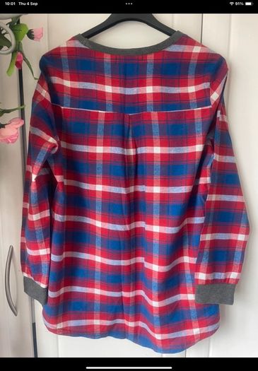 Grey round neck with flannel contrast size 10