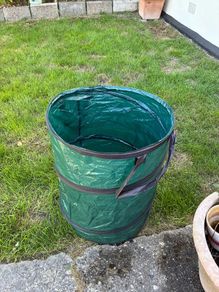 New Pop up Garden Bin