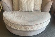 sitting room chair