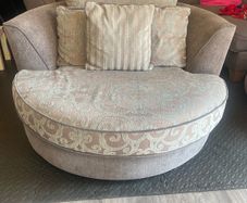 sitting room chair