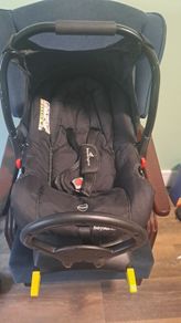 Newborn Carseat with Isofix base