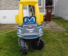 lil tikes 4x4 car and petrol pump