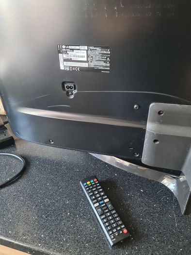 Lg 49" 4k Ultra Hd Smart Tv (49uj701v)