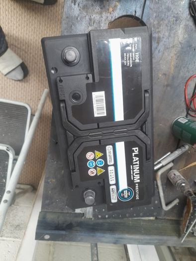 Platinum heavy duty car battery 12v
