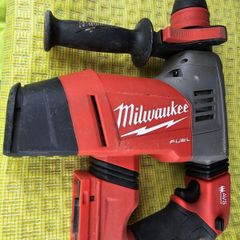 Milwaukee 28 V   Sds Drill