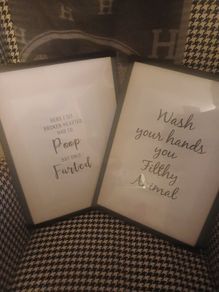 bathroom accessories (prints)