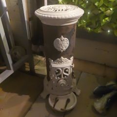 antique godin log and cole burner...everthing wit it tray keys nothing missing