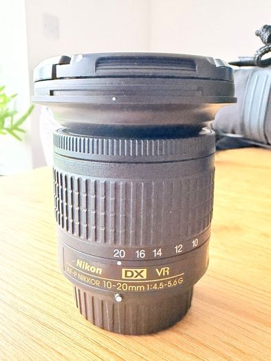 Nikon D3400 + 18-55mm VR + 10-20mm VR Wide Angle + Lowepro Bag Full Kit