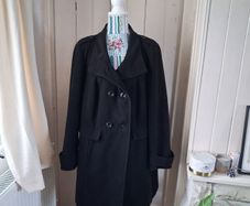 M + S Black Coat