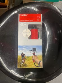 go-pro grip with battery