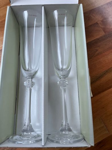 2 Galway Crystal Champagne Flutes