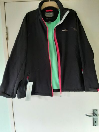 Brand new ladies Regatta softshell jacket Size 20