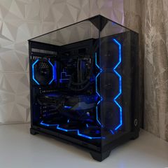 High End Gaming PC | RX 9070 XT 16gb / Ryzen 9800x3d / 32GB DDR5 CL30
