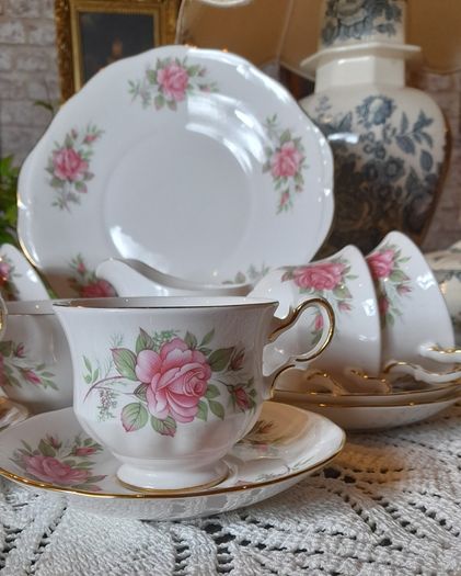 "Queen Ann" bone china tea set