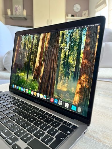 Apple Macbook Air 13" 2020 Intel I7 8gb 256gb